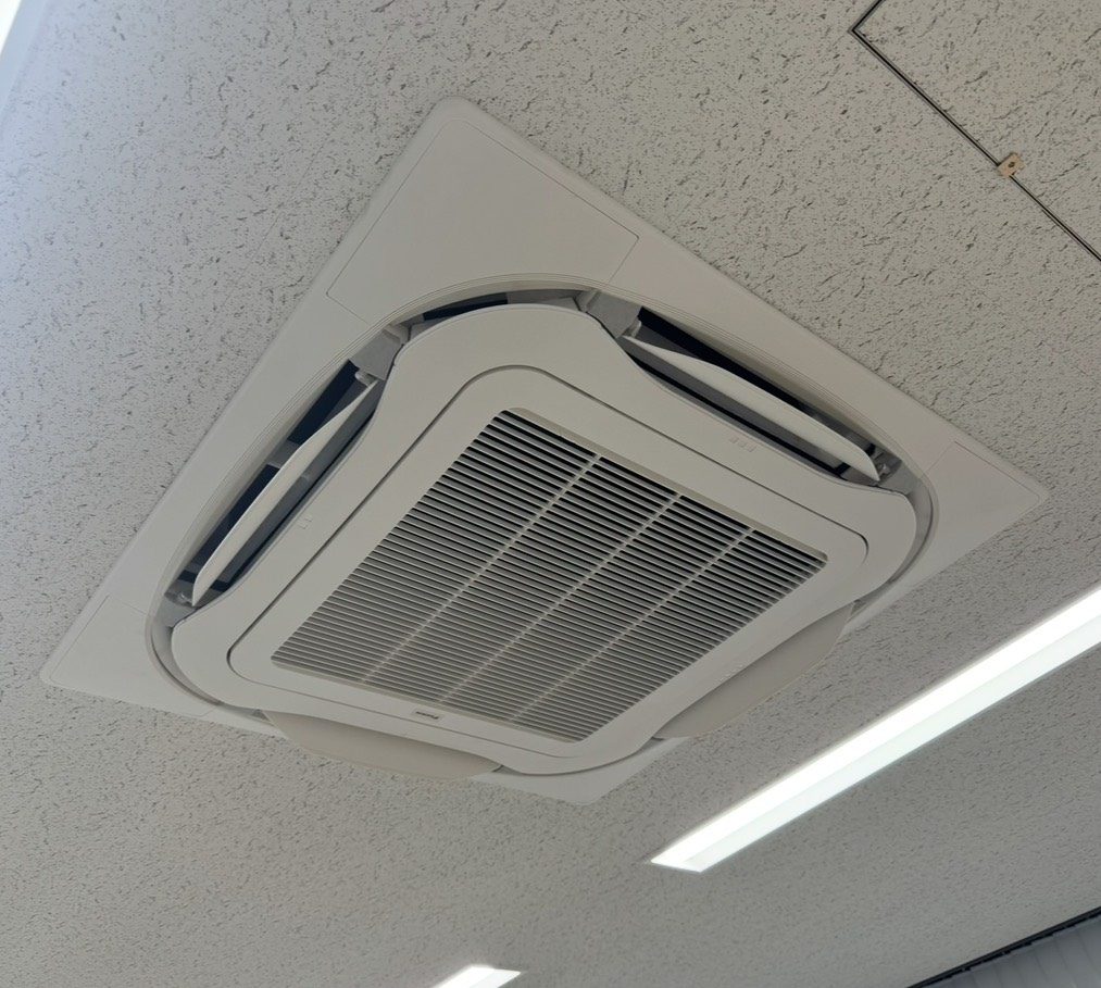 天井カセット型・事務所